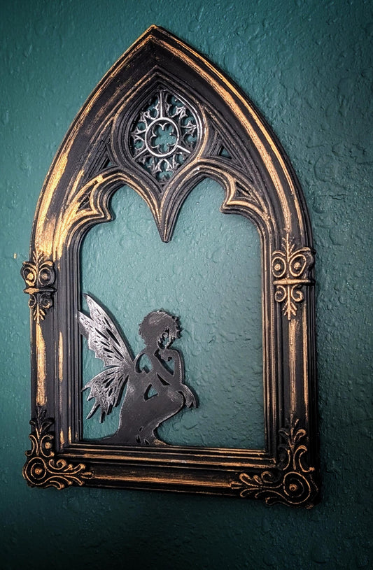 The pondering goth fairy