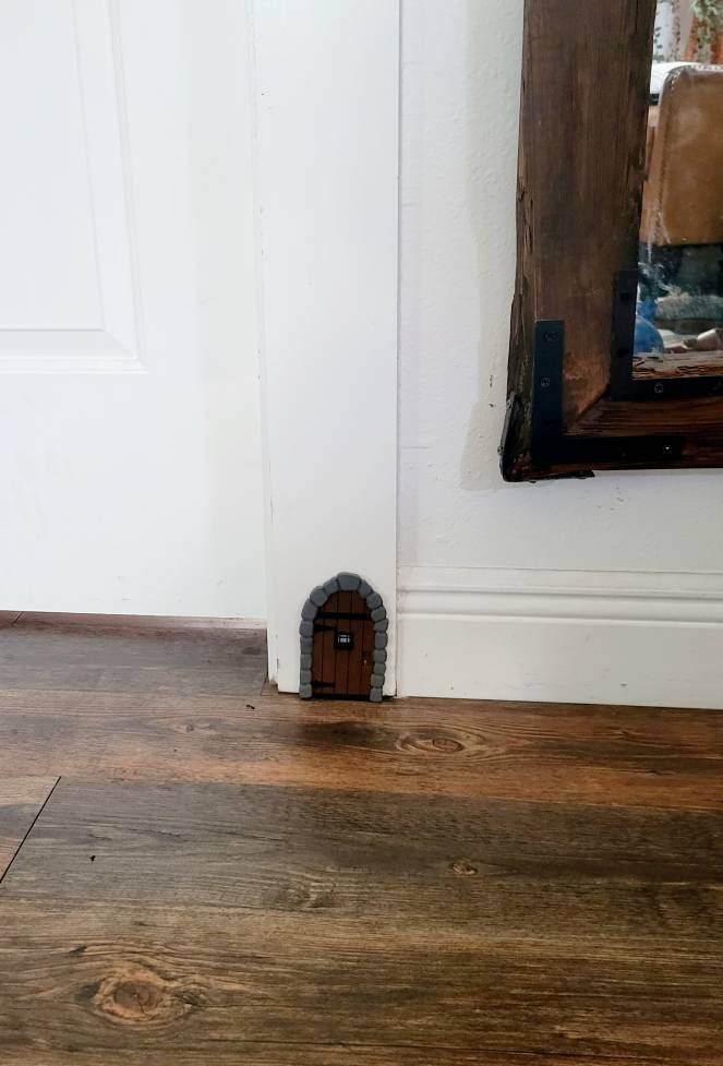 Tiny Dungeon/Castle door.