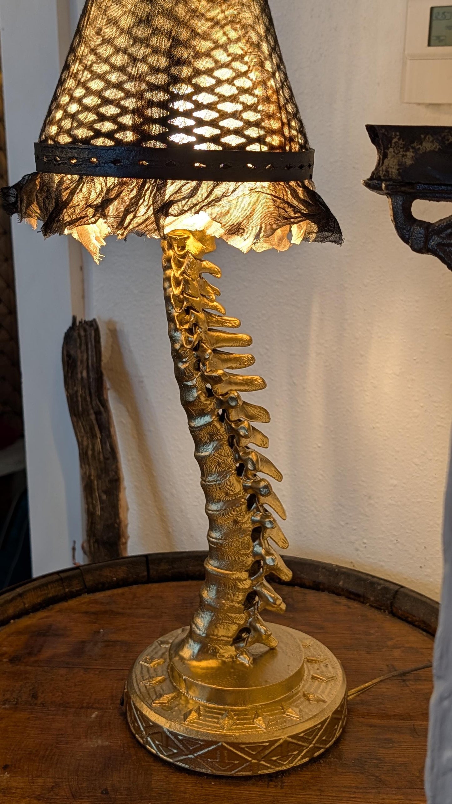 Handmade Gothic Spine Lamp – Gold Vertebrae Skeleton Light