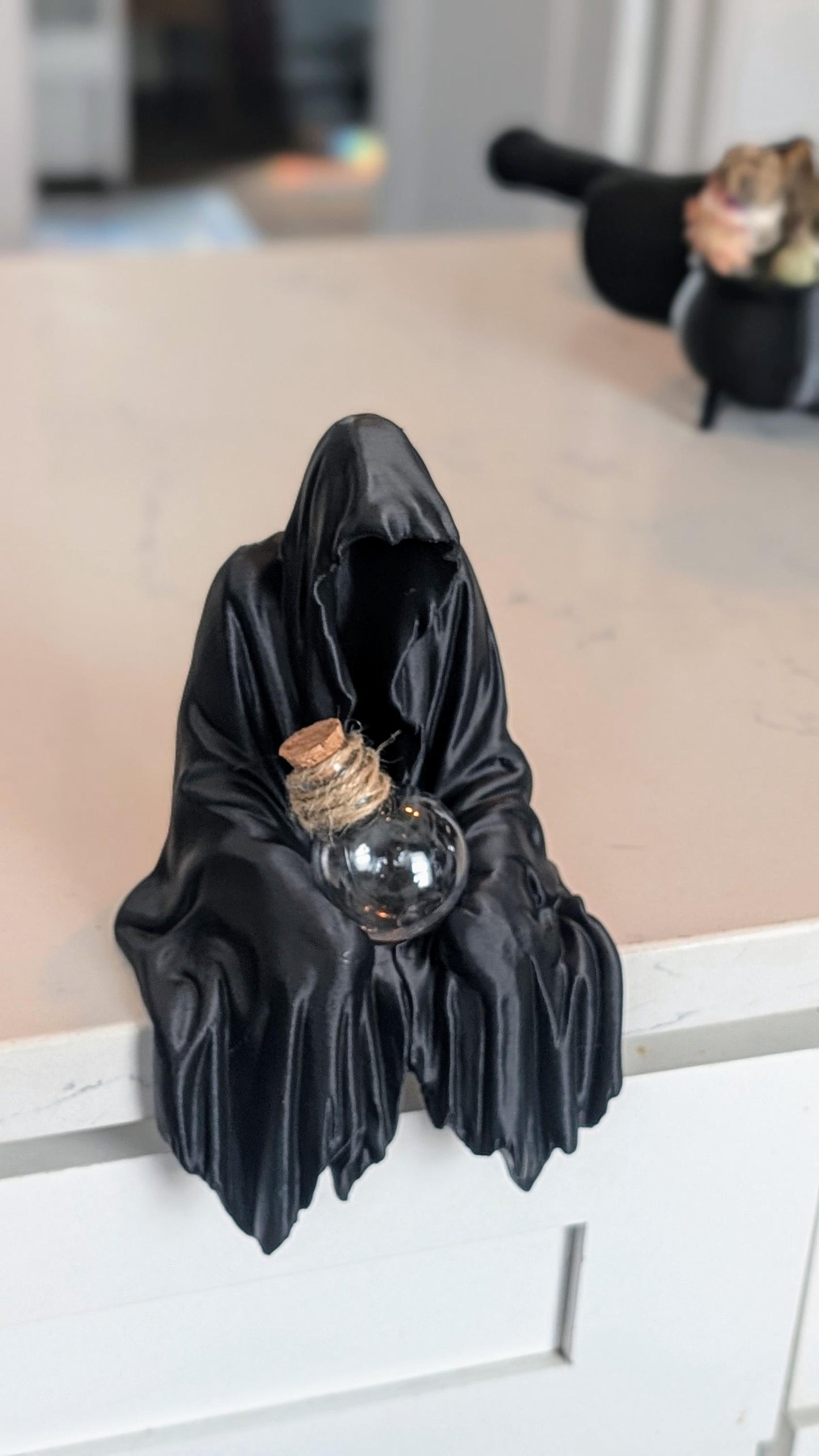 Phantom trinket holder